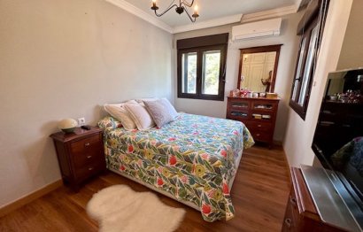 Resale - Apartment - Top Floor Apartment - Estepona - Estepona Centro