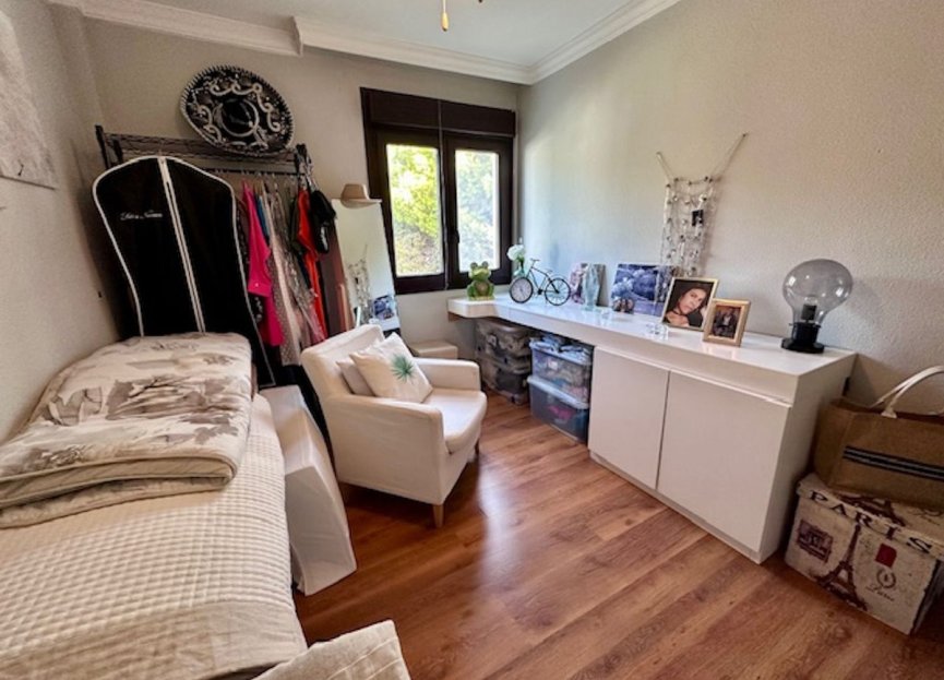 Resale - Apartment - Top Floor Apartment - Estepona - Estepona Centro