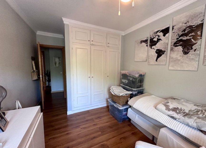 Resale - Apartment - Top Floor Apartment - Estepona - Estepona Centro