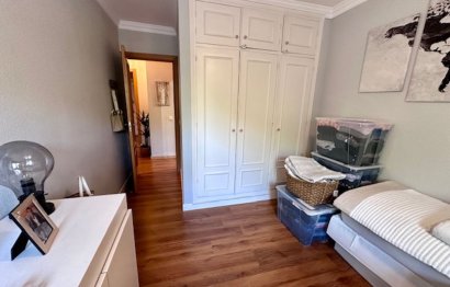 Resale - Apartment - Top Floor Apartment - Estepona - Estepona Centro