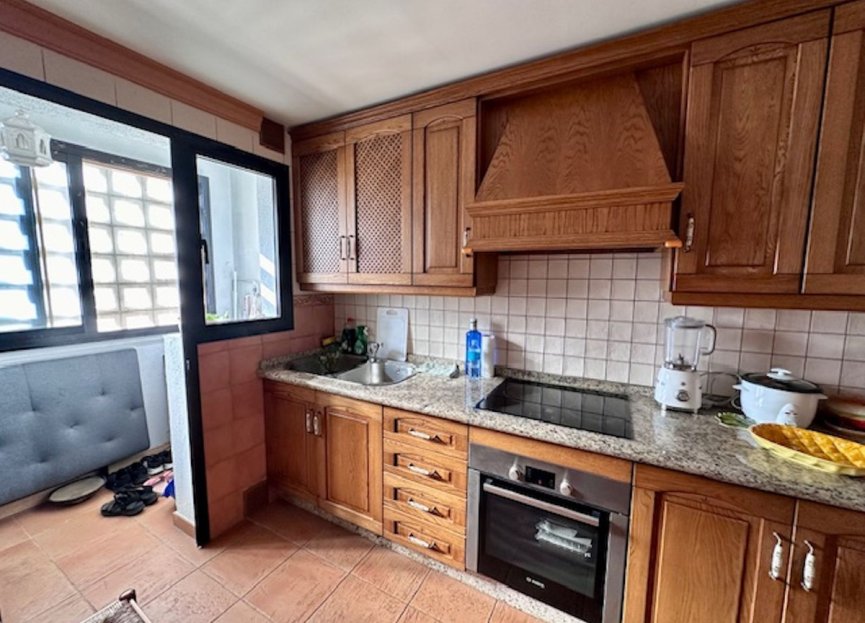 Resale - Apartment - Top Floor Apartment - Estepona - Estepona Centro