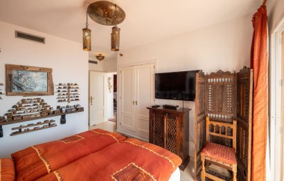 Resale - House - Townhouse - Casares - Casares Centro