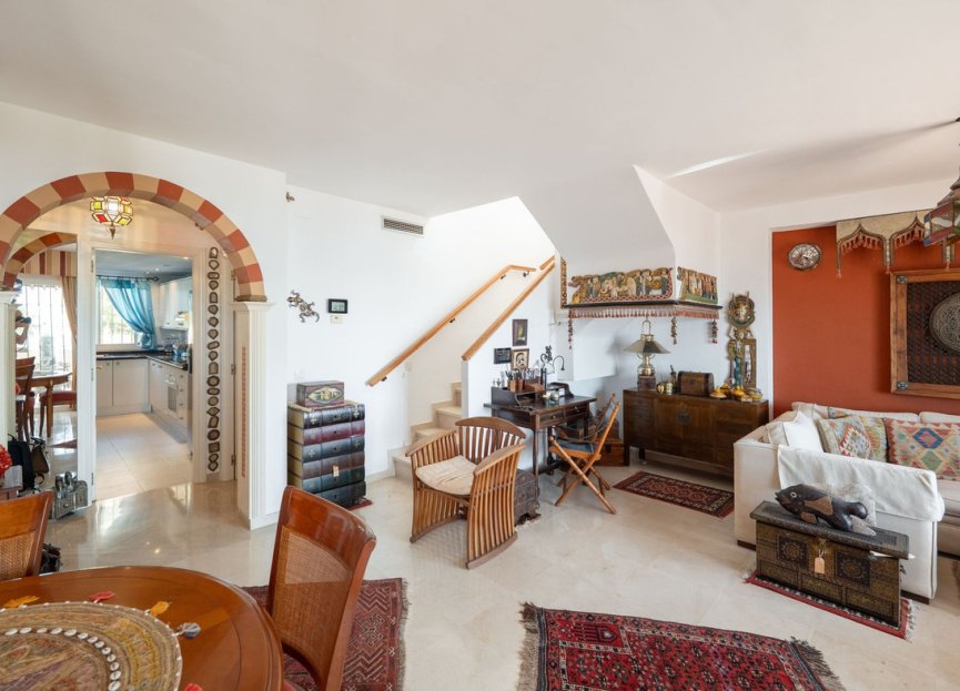 Resale - House - Townhouse - Casares - Casares Centro