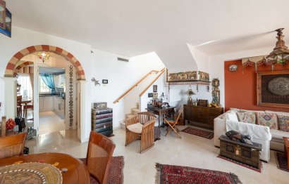 Resale - House - Townhouse - Casares - Casares Centro