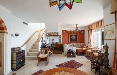 Resale - House - Townhouse - Casares - Casares Centro