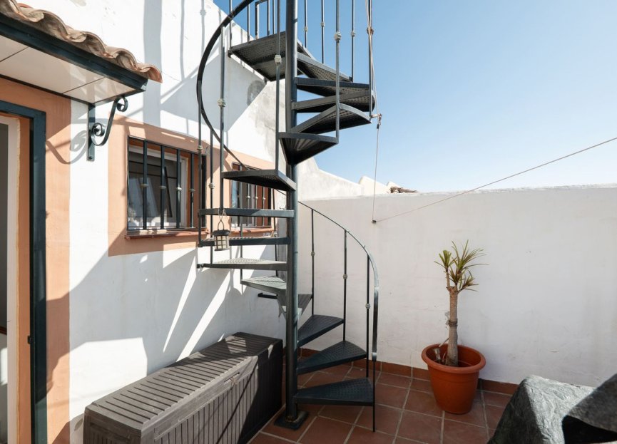 Resale - House - Townhouse - Casares - Casares Centro