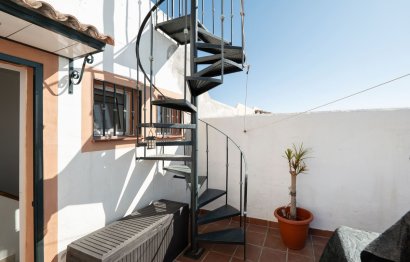 Resale - House - Townhouse - Casares - Casares Centro