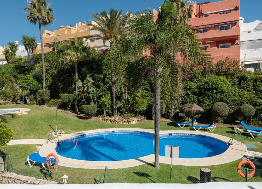 Resale - House - Townhouse - Casares - Casares Centro