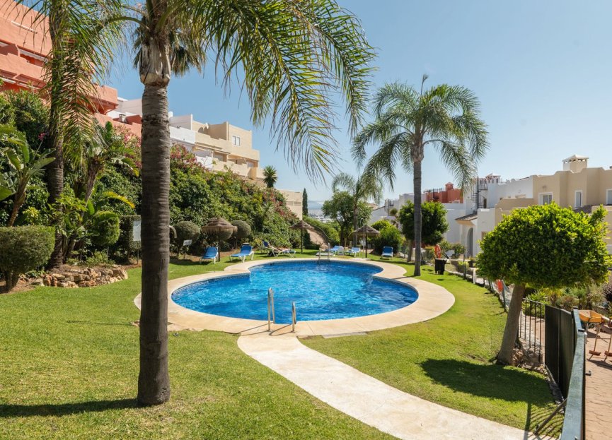 Resale - House - Townhouse - Casares - Casares Centro