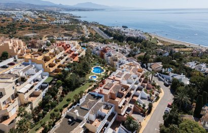 Resale - House - Townhouse - Casares - Casares Centro