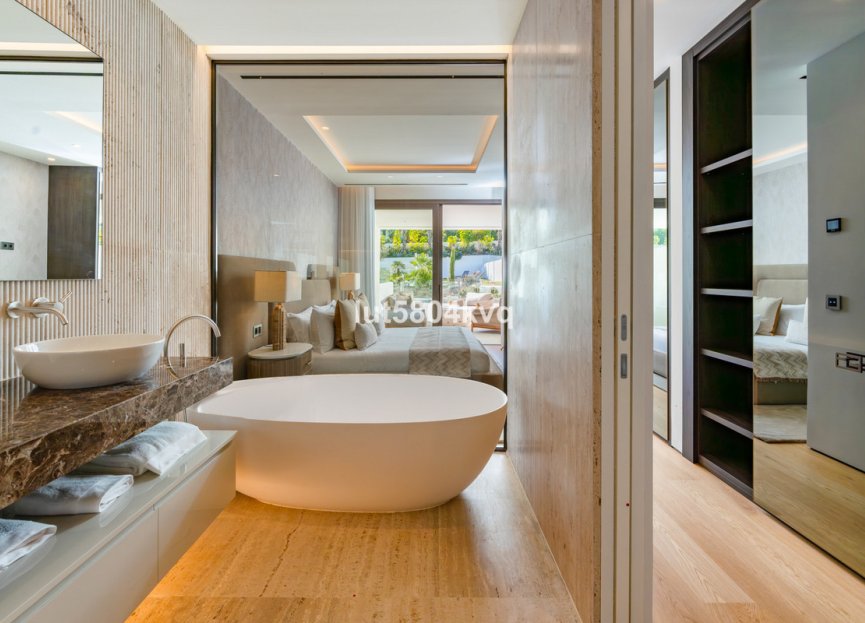 Resale - Ground floor apartment - Marbella - The Golden Mile