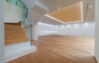 Resale - Ground floor apartment - Marbella - The Golden Mile