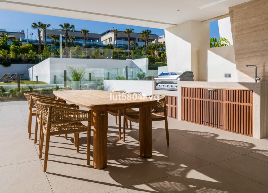 Resale - Ground floor apartment - Marbella - The Golden Mile