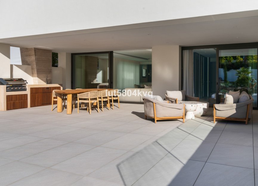 Resale - Ground floor apartment - Marbella - The Golden Mile