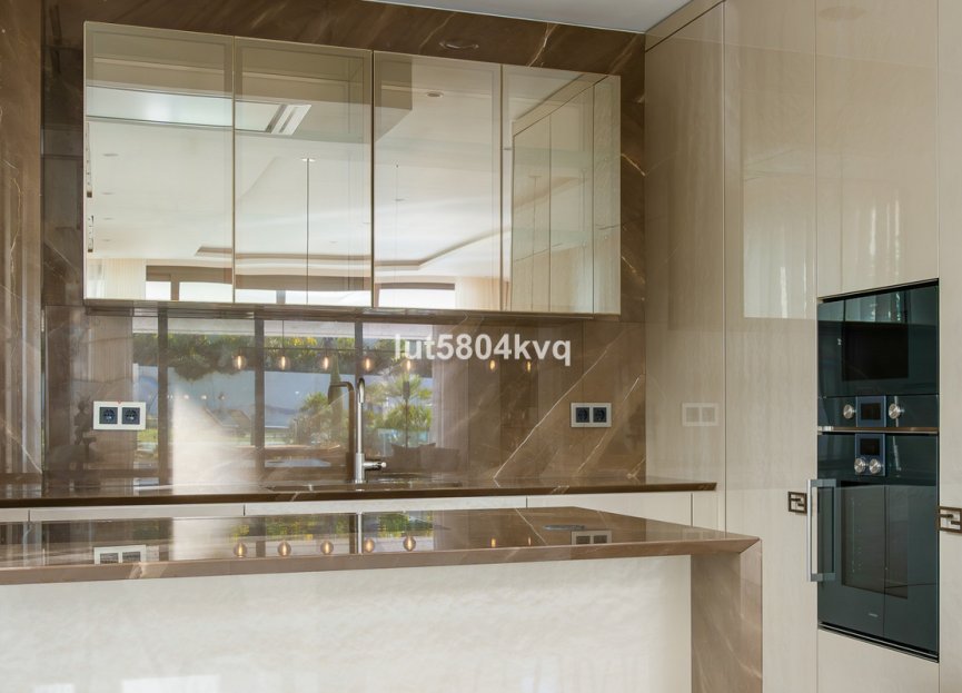 Resale - Ground floor apartment - Marbella - The Golden Mile