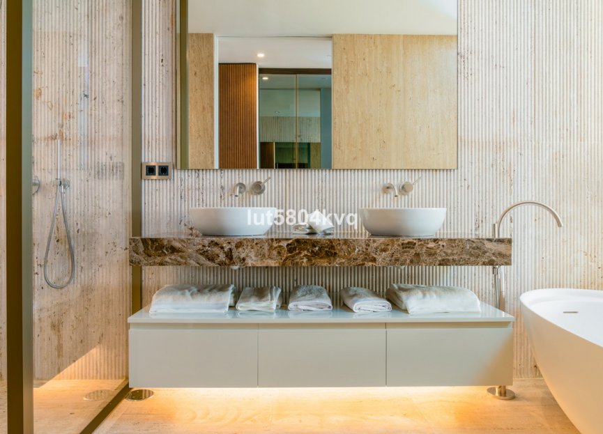 Resale - Ground floor apartment - Marbella - The Golden Mile