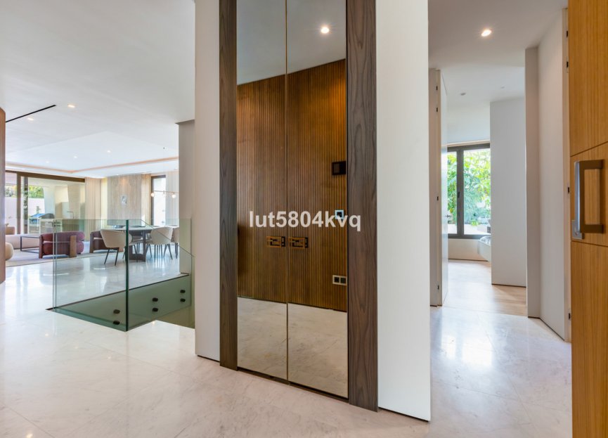 Resale - Ground floor apartment - Marbella - The Golden Mile