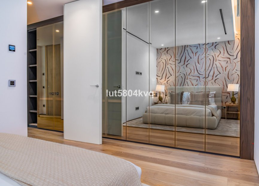 Resale - Ground floor apartment - Marbella - The Golden Mile