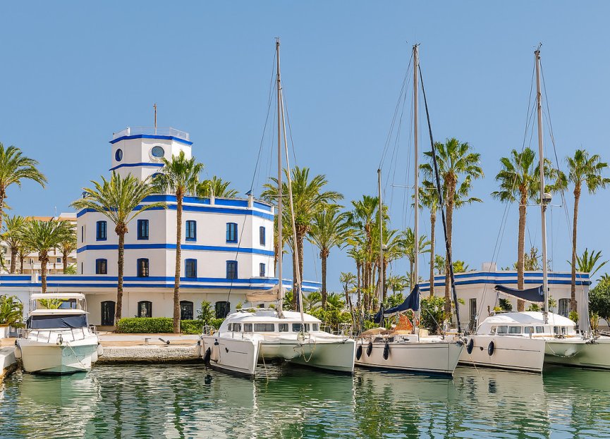 Resale - Ground floor apartment - Estepona - Estepona Centro