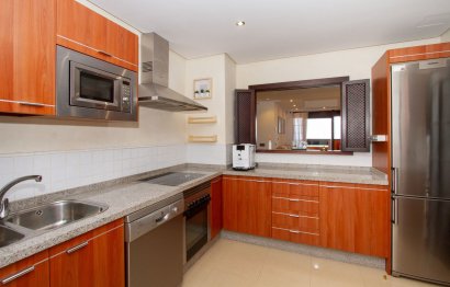 Resale - Ground floor apartment - Marbella - La Mairena
