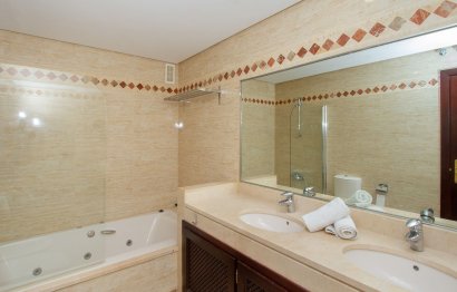 Resale - Ground floor apartment - Marbella - La Mairena
