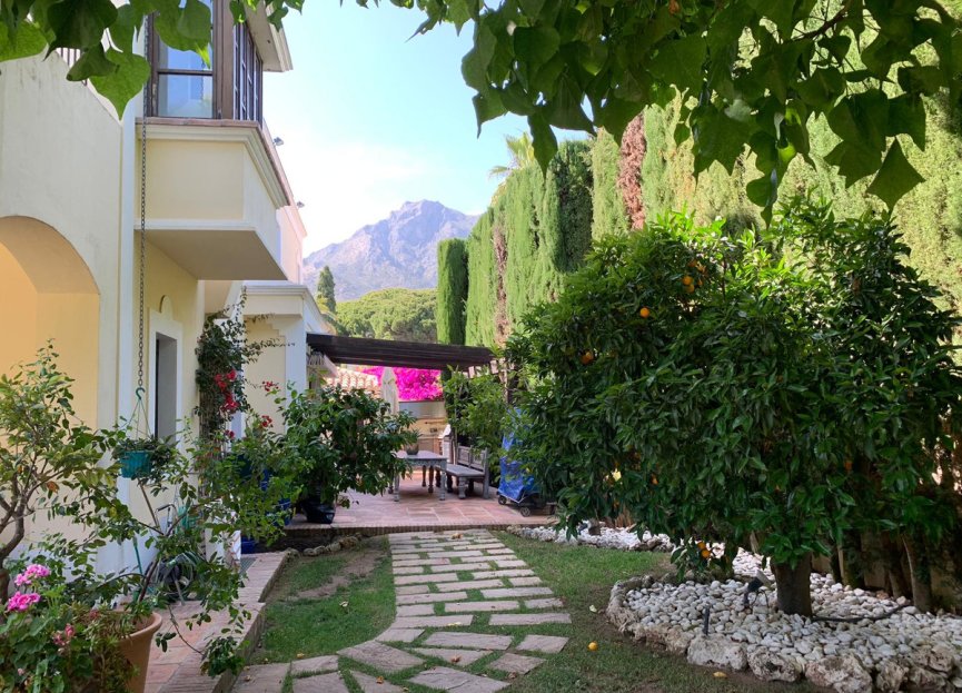 Reventa - House - Detached Villa - Marbella - Sierra Blanca