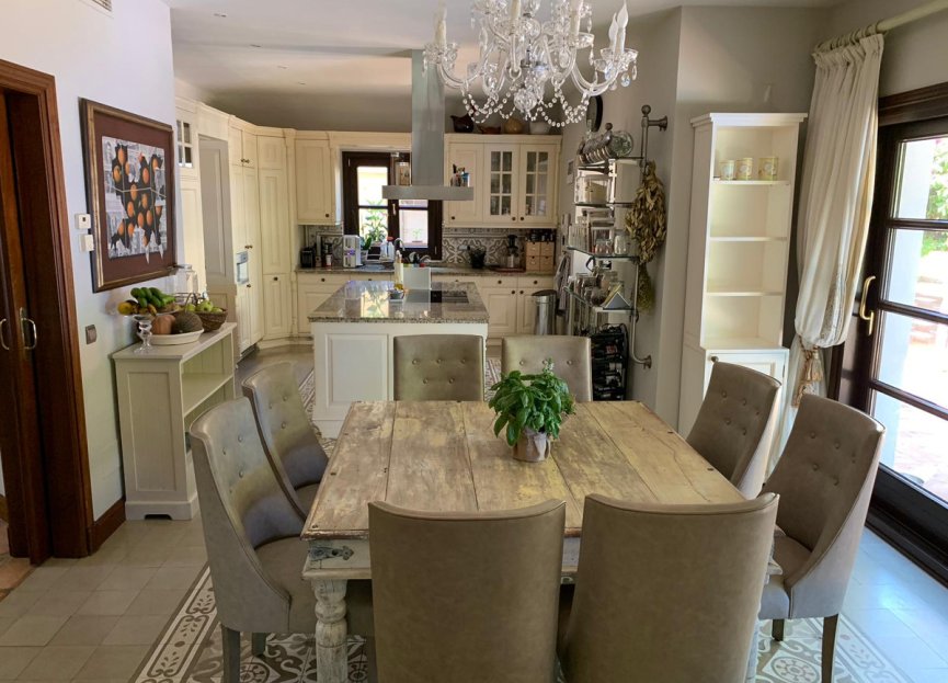 Reventa - House - Detached Villa - Marbella - Sierra Blanca