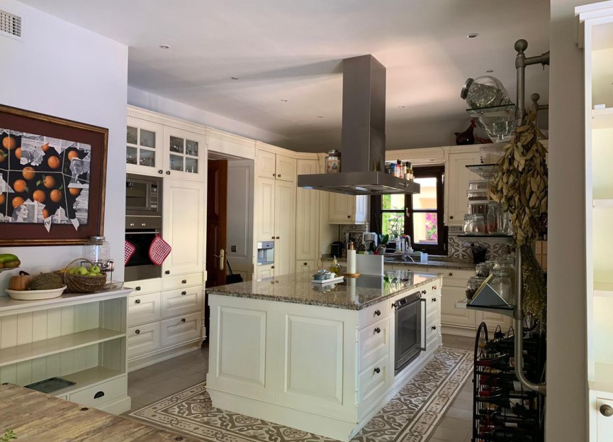 Reventa - House - Detached Villa - Marbella - Sierra Blanca