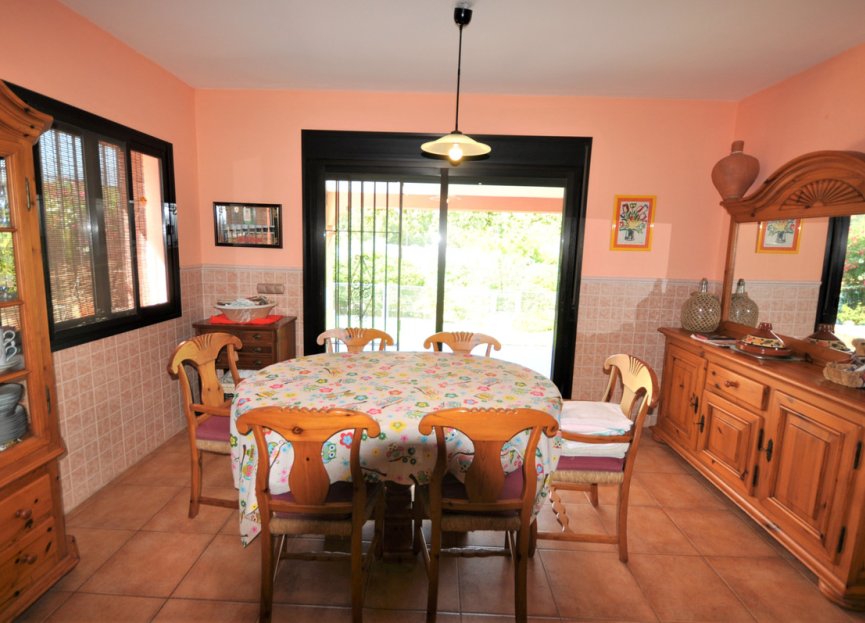 Resale - House - Detached Villa - Casares - Casares Playa