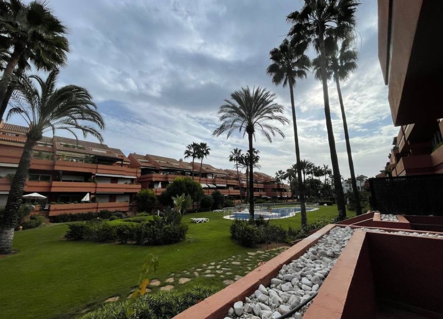 Reventa - Ground floor apartment - Marbella - Puerto Banús