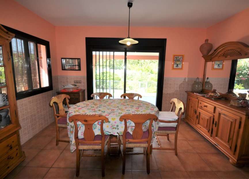 Resale - House - Detached Villa - Casares - Casares Playa