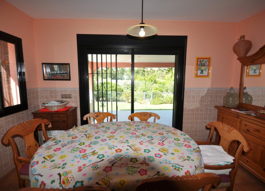 Resale - House - Detached Villa - Casares - Casares Playa