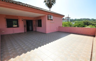 Resale - House - Detached Villa - Casares - Casares Playa