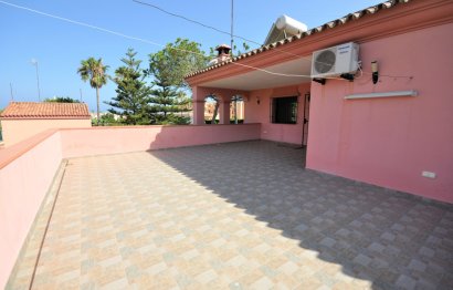 Resale - House - Detached Villa - Casares - Casares Playa