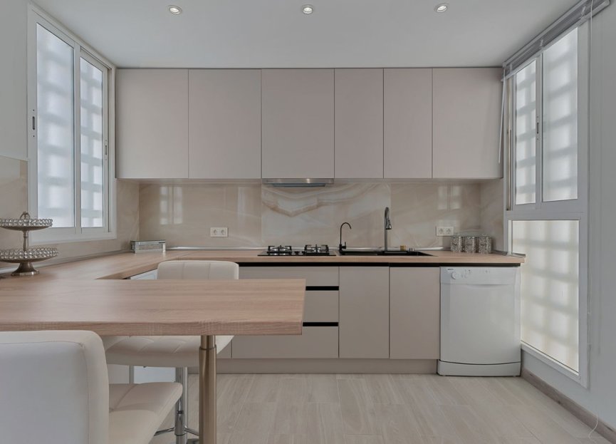 Resale - Apartment - Penthouse - Estepona - Bel Air