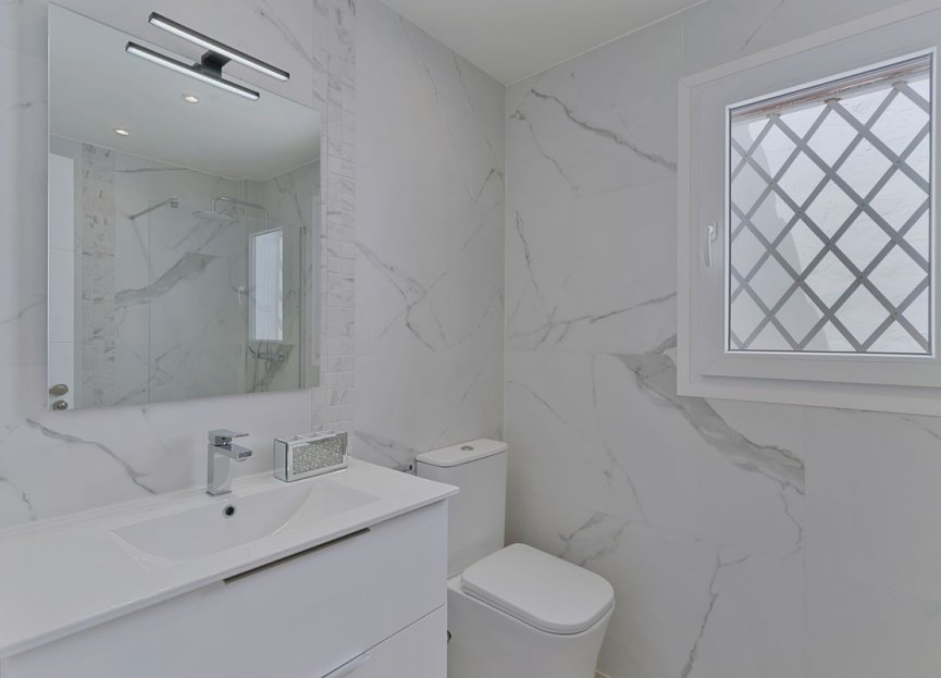 Resale - Apartment - Penthouse - Estepona - Bel Air