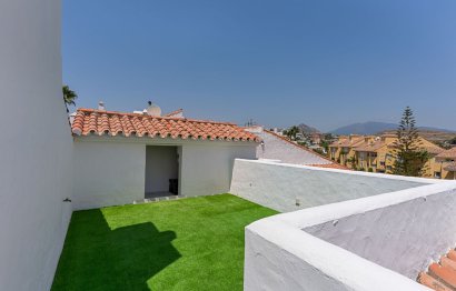 Resale - Apartment - Penthouse - Estepona - Bel Air