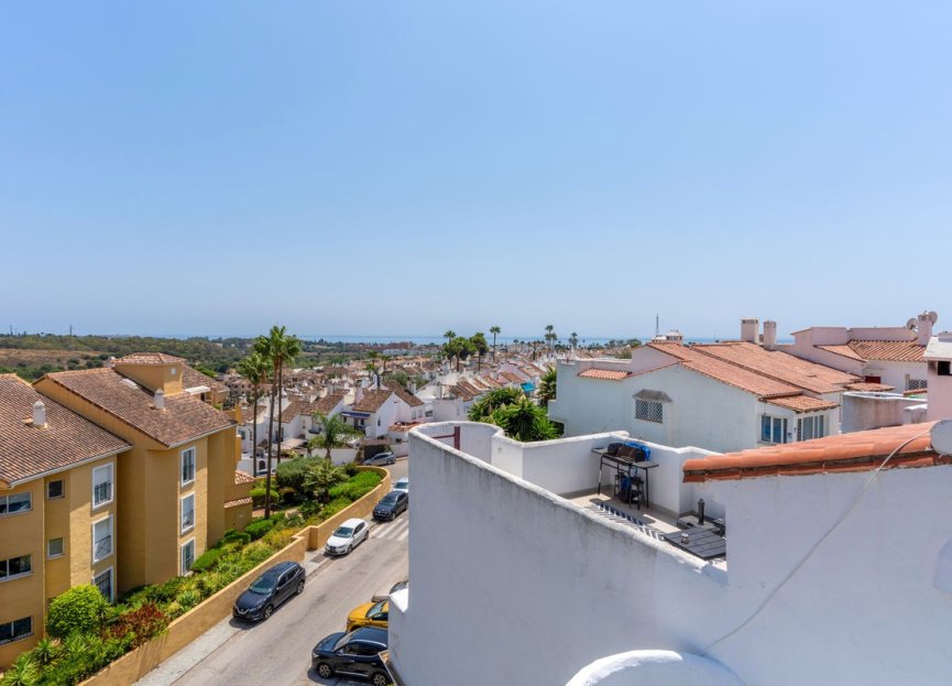 Resale - Apartment - Penthouse - Estepona - Bel Air
