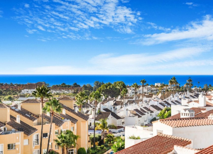 Resale - Apartment - Penthouse - Estepona - Bel Air