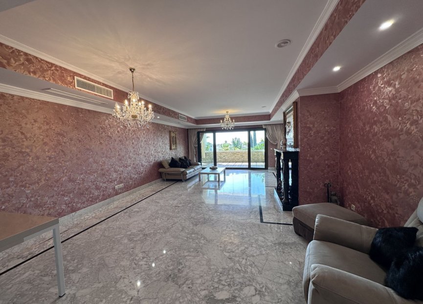 Resale - Apartment - Middle Floor Apartment - Marbella - The Golden Mile