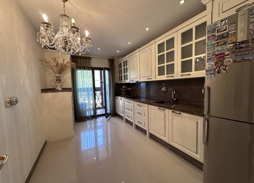 Resale - Apartment - Middle Floor Apartment - Marbella - The Golden Mile