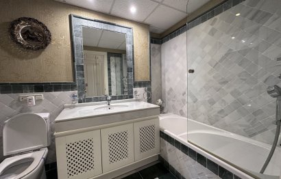 Resale - Apartment - Middle Floor Apartment - Marbella - The Golden Mile