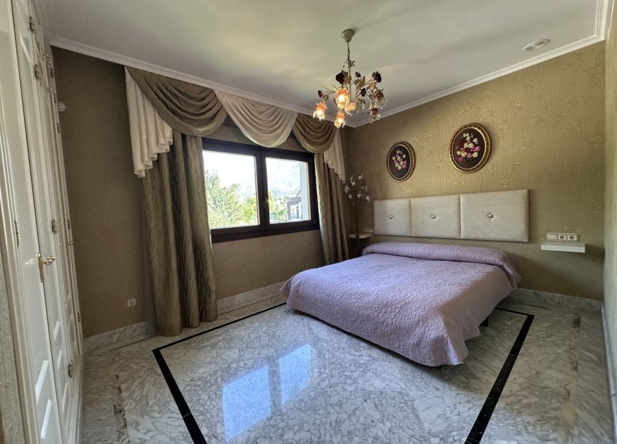Resale - Apartment - Middle Floor Apartment - Marbella - The Golden Mile