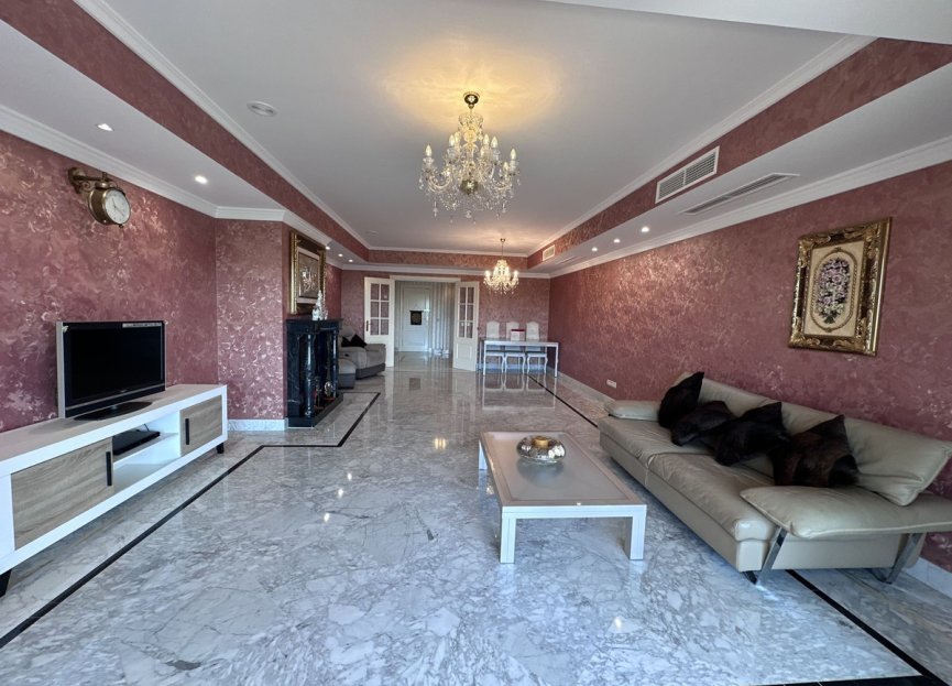 Resale - Apartment - Middle Floor Apartment - Marbella - The Golden Mile