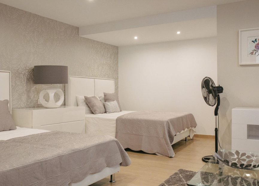 Resale - House - Detached Villa - Marbella - Marbella Centro