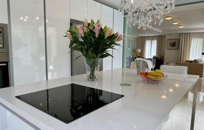 Resale - House - Detached Villa - Marbella - Marbella Centro