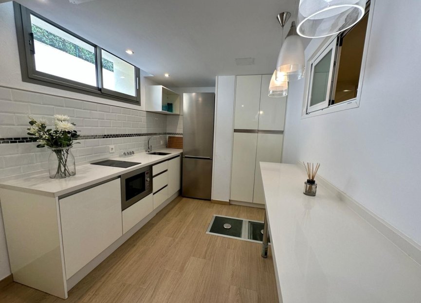 Resale - House - Detached Villa - Marbella - Marbella Centro