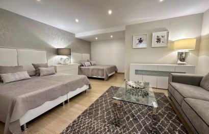 Resale - House - Detached Villa - Marbella - Marbella Centro