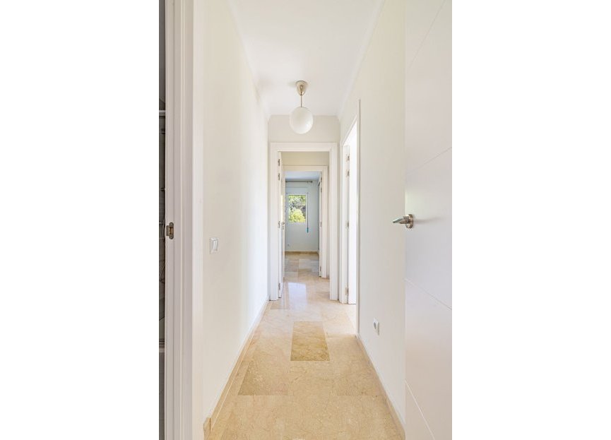 Resale - Apartment - Top Floor Apartment - Marbella - Marbella Centro