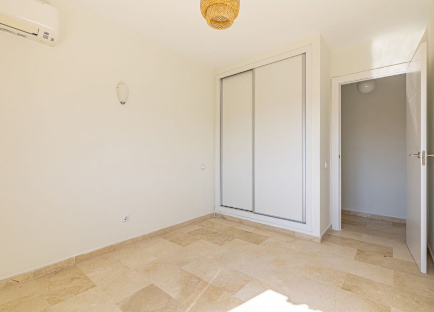 Resale - Apartment - Top Floor Apartment - Marbella - Marbella Centro